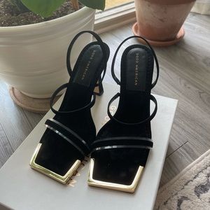 Brand new Good American heels!